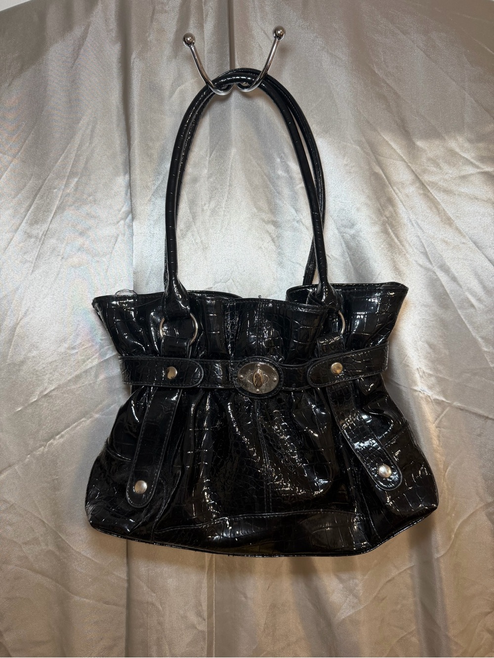 Vintage Y2K Black Patent Croc Embossed Faux Shoulder Tote Turn Lock Purse
